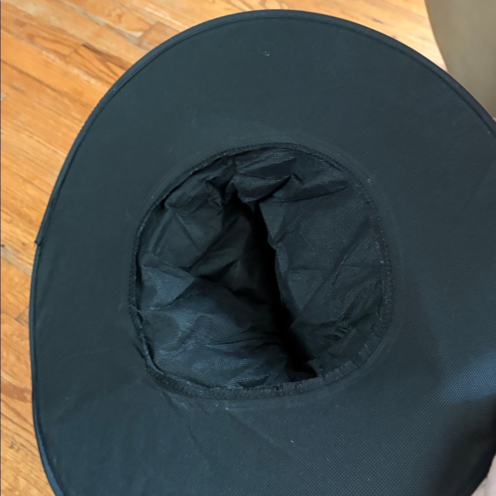 Vavious Black Witch Hat - Picture 2 of 2